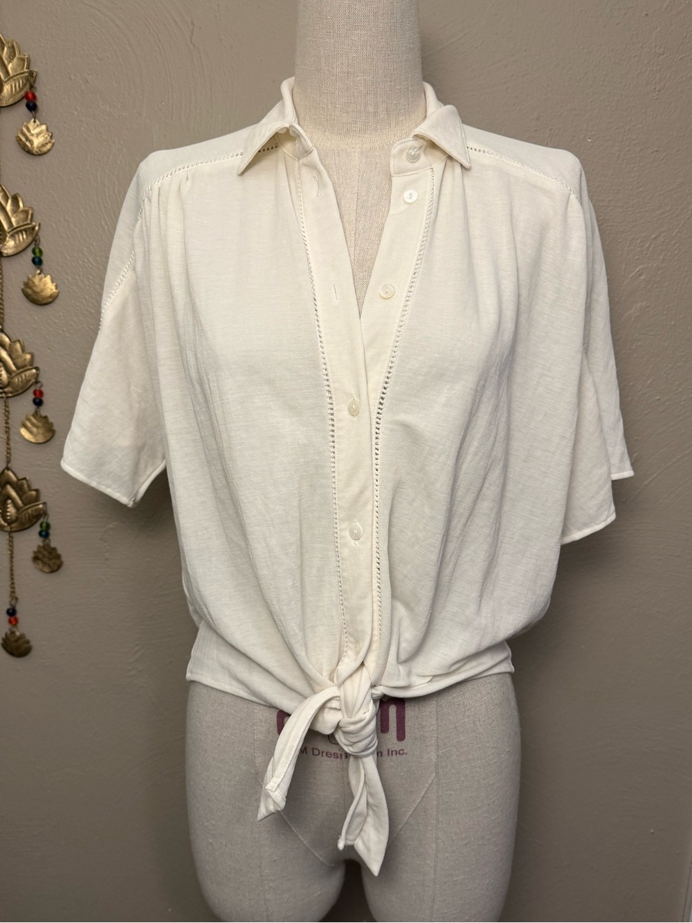 Massimo Dutti Cream Lattice Lace Inset button up blouse tie front size Small - Picture 1 of 7